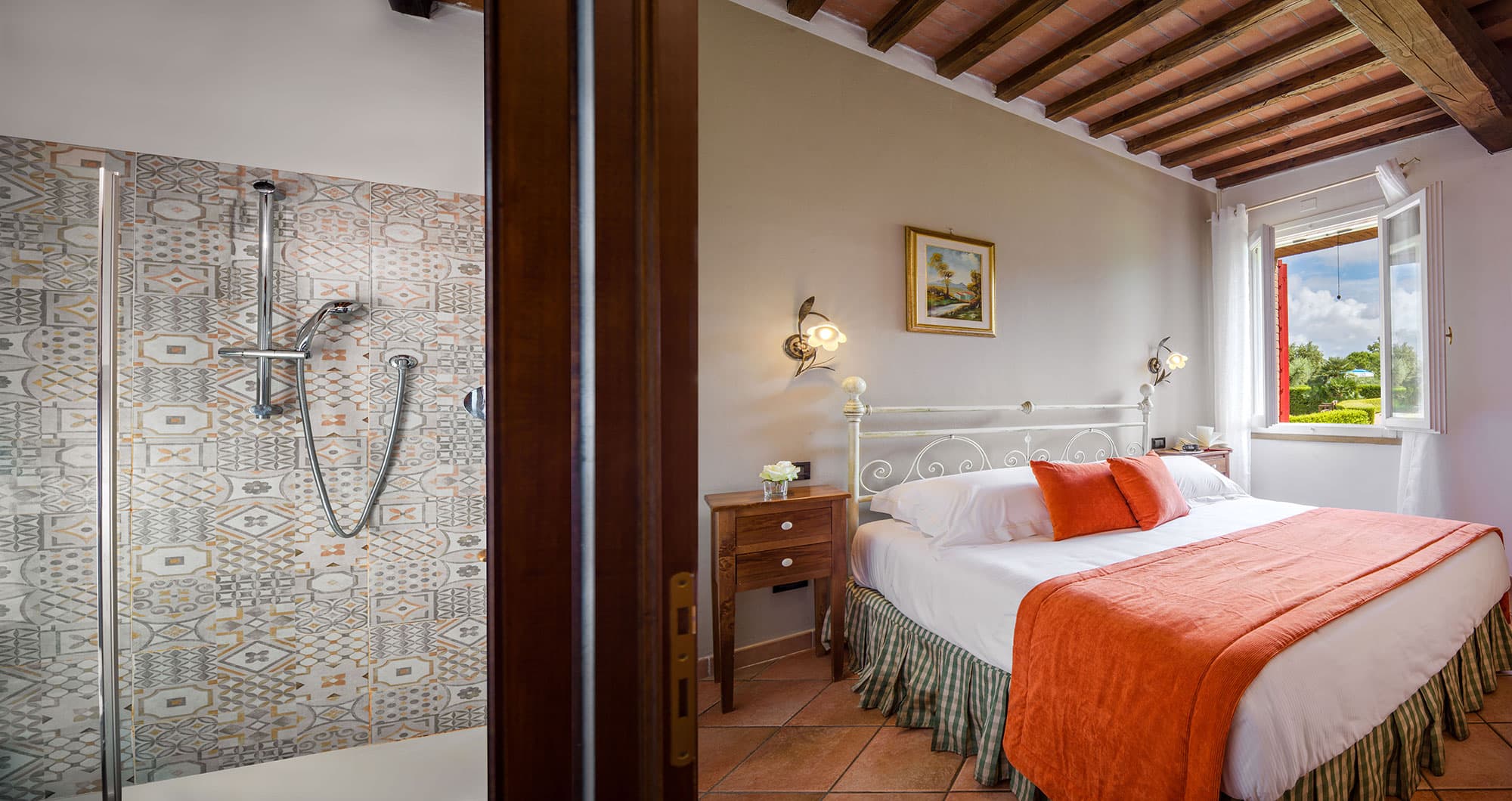 ONE BEDROOM APARTMENT PIANO TERRA CON GAZEBO PRIVATO